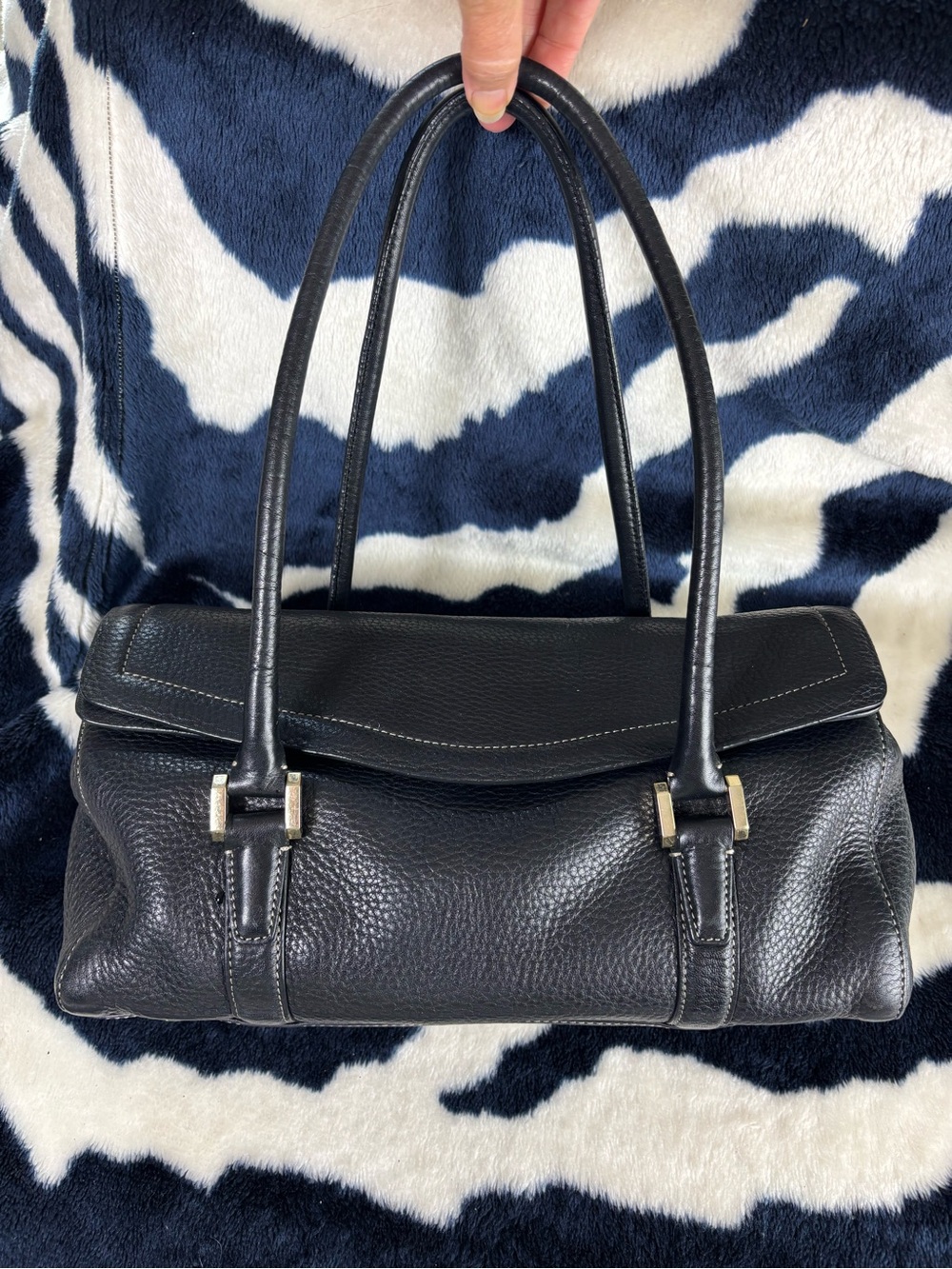 Ellen Tracy Medium Baguette Black Pebbled Leather Shoulder Bag Purse East West